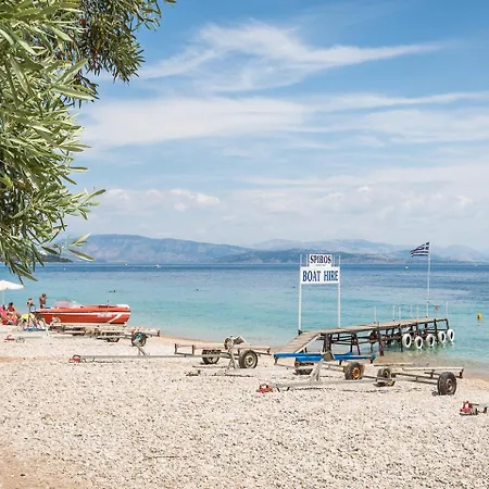 Hébergement de vacances Barbati Beach Bungalow *